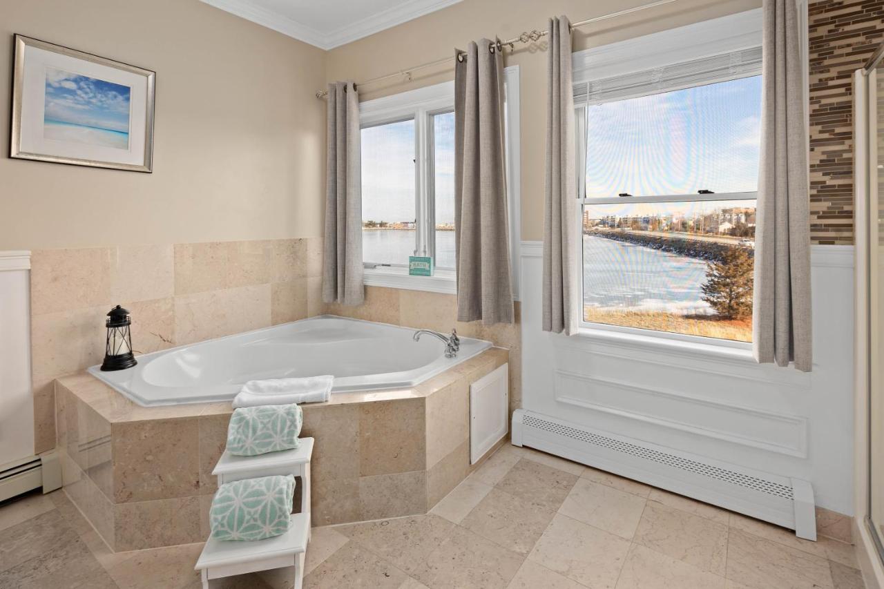 האל The Beacon Waterfront Inn מראה חיצוני תמונה